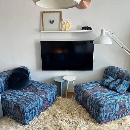 The Big Blue Appartement